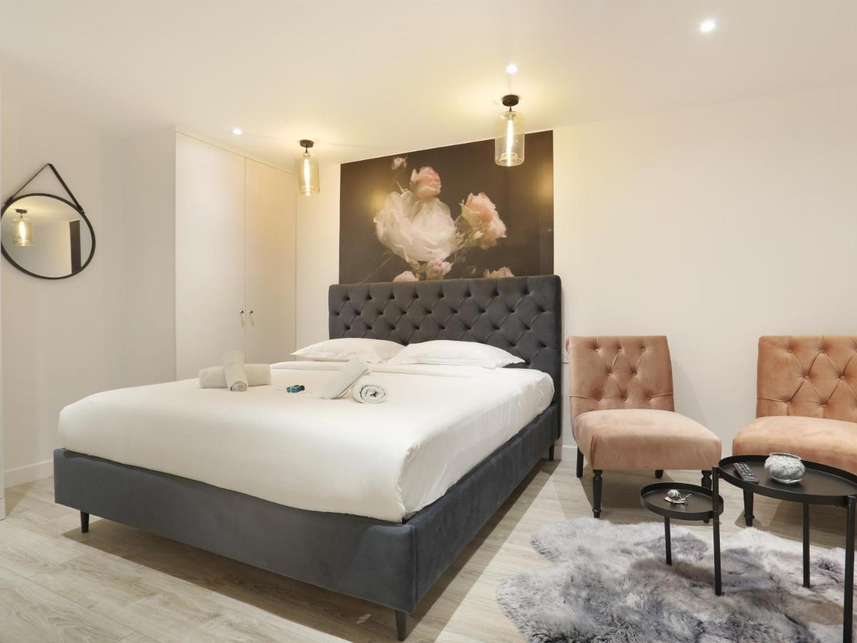 Rent A Room - Apartment St Honore Paris Exterior foto
